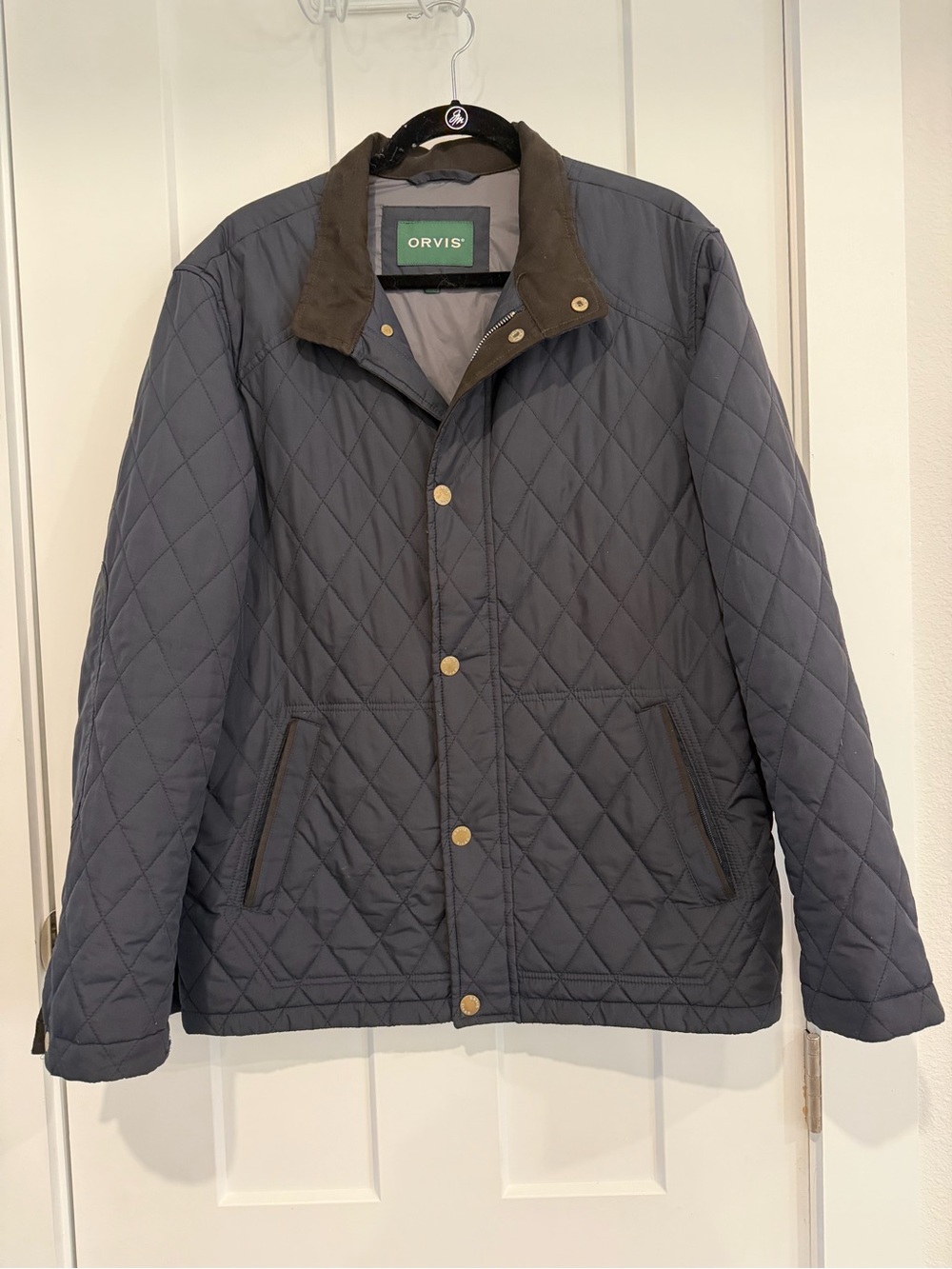 Orvis Men’s Quilted Navy Blue Jacket with Brown Details